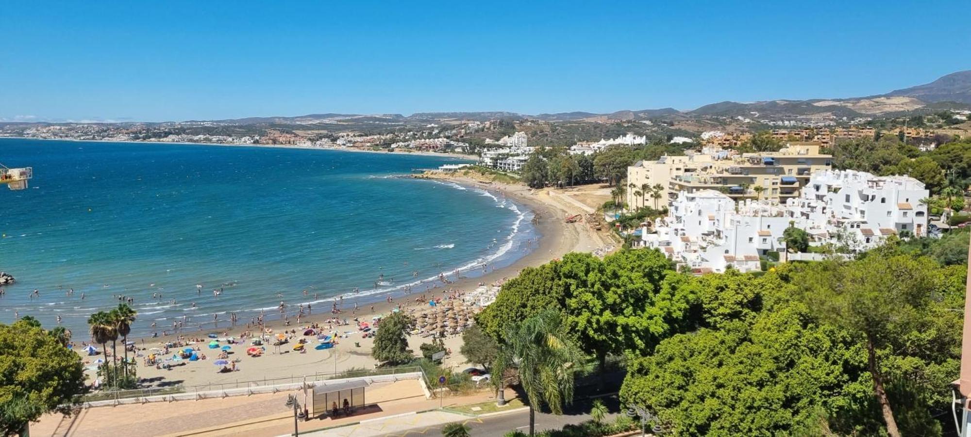 Apartamento Playa Del Cristo Estepona Ngoại thất bức ảnh