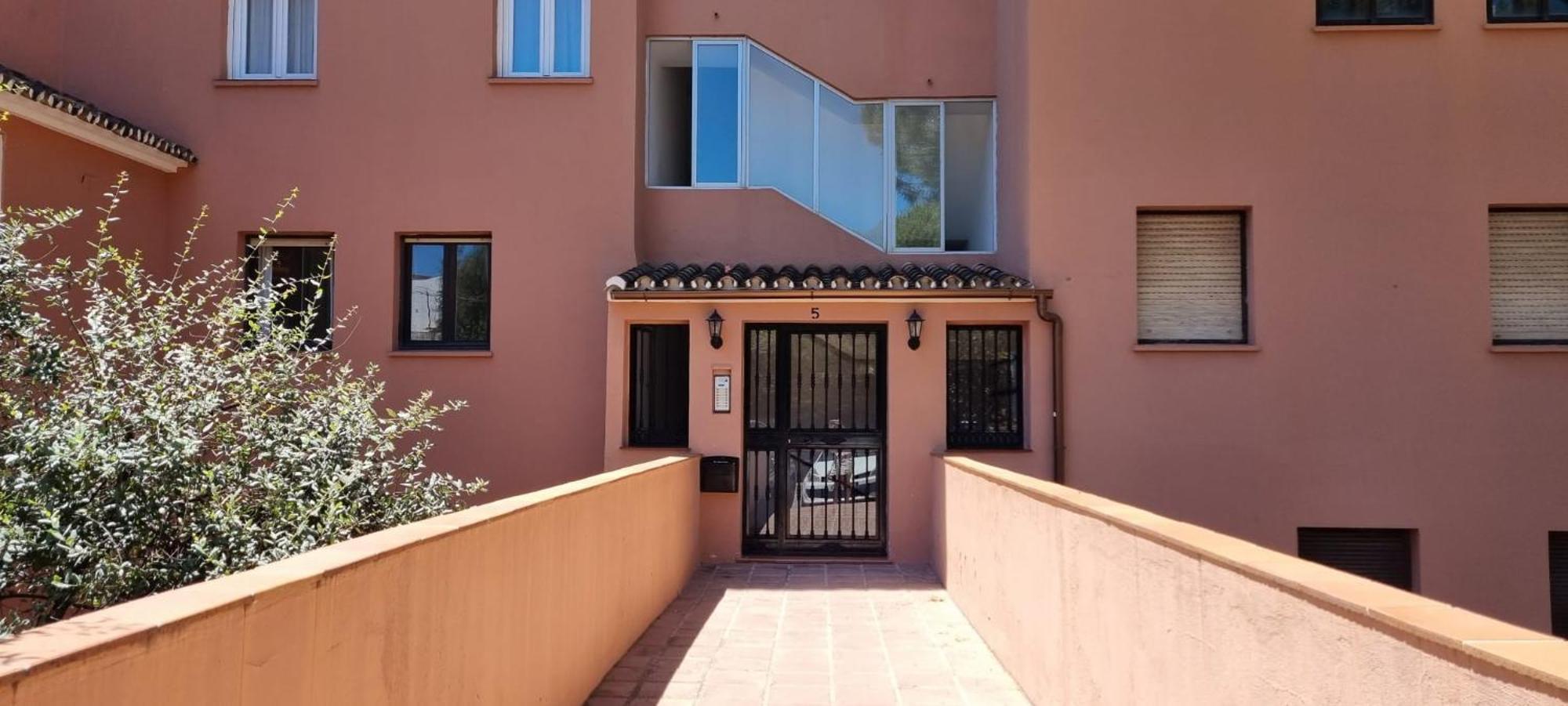 Apartamento Playa Del Cristo Estepona Ngoại thất bức ảnh